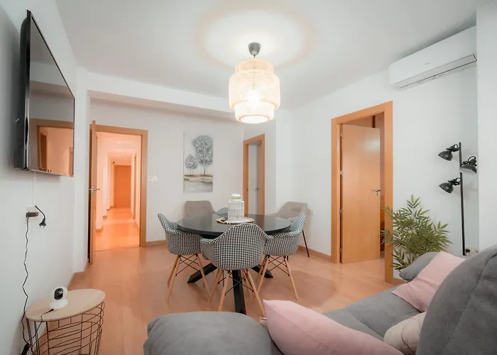 Апартаменты Ibericabeds Figares *