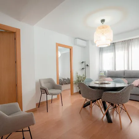 Apartment Ibericabeds Figares *